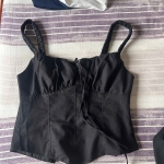 Áo đen cần đổi
