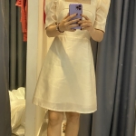 Đầm xèo màu nude